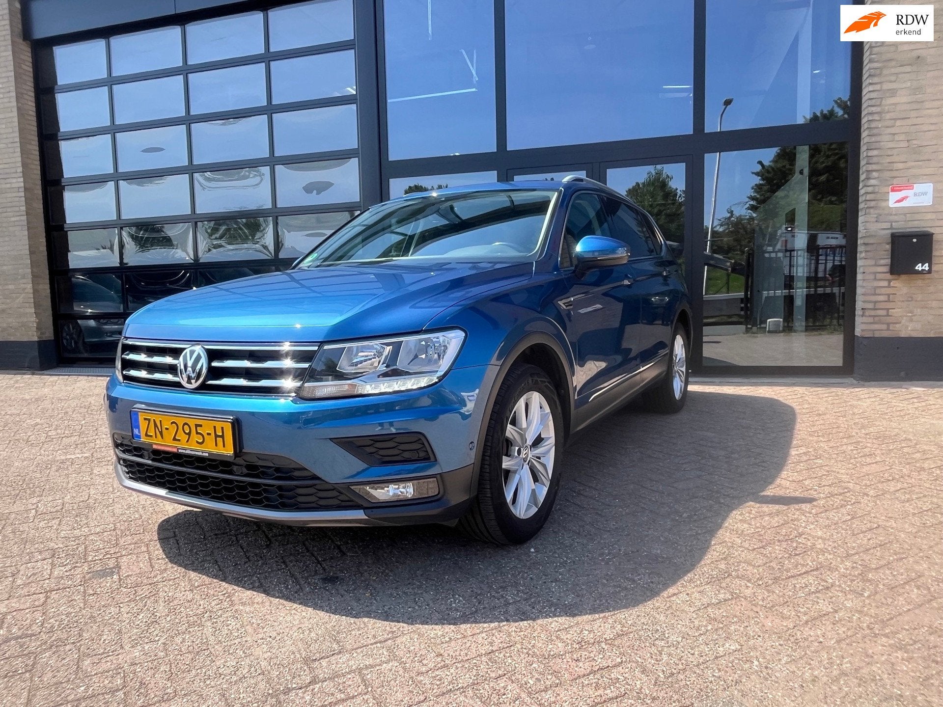 Volkswagen Tiguan Allspace 2.0 TDI Comfortline Business, 7 P, Auto's, Voorwielaandrijving, Gebruikt, 4 cilinders, Blauw