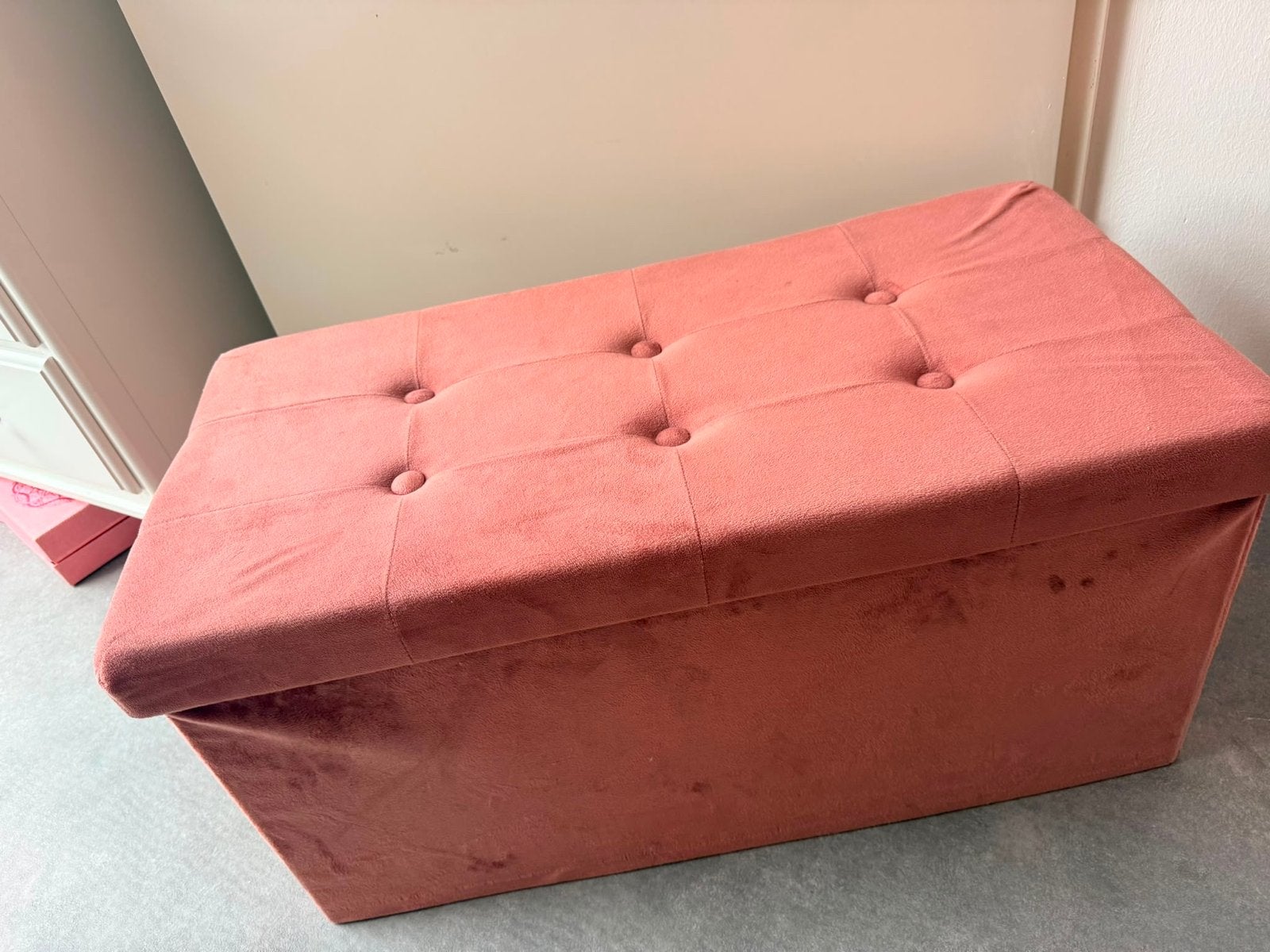 Roze fluwelen opbergbankje/poef met knopen, Ophalen, Gebruikt