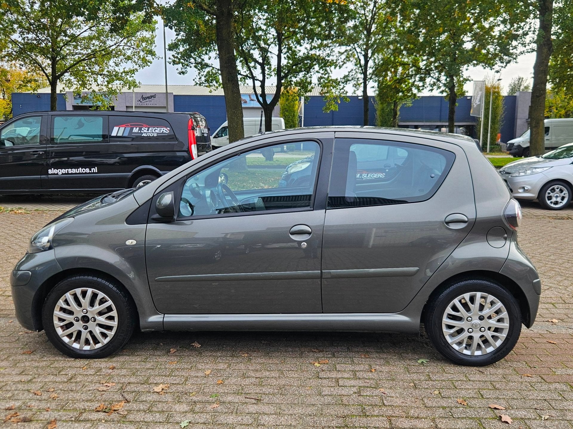 Toyota Aygo 1.0-12V Aspiration Green*Airco*Bluetooth*NAP, Auto's, Elektrische ramen, Gebruikt, 4 stoelen, Alcantara