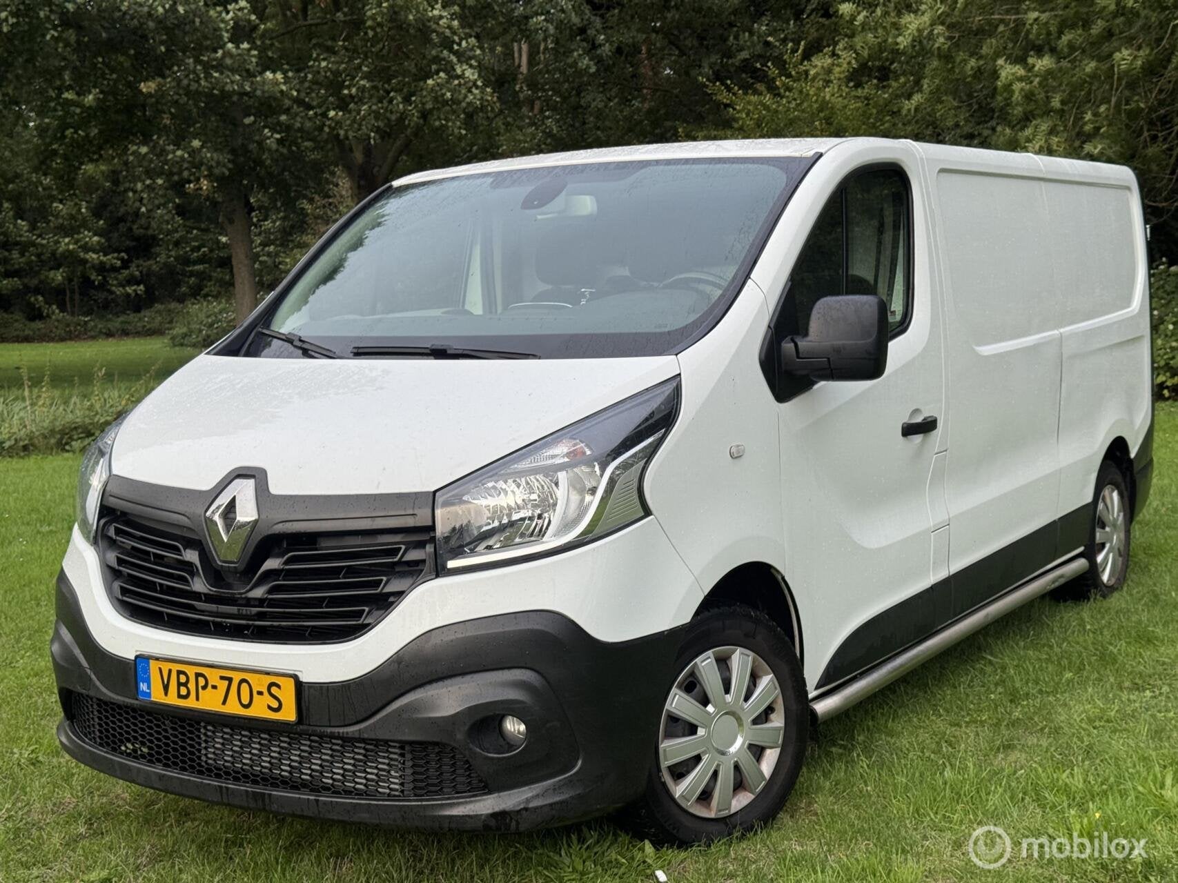 Renault Trafic 1.6 dCi L2H1 Turbo Defect!, Auto's, 121 pk, Parkeersensor, 15 km/l, Gebruikt