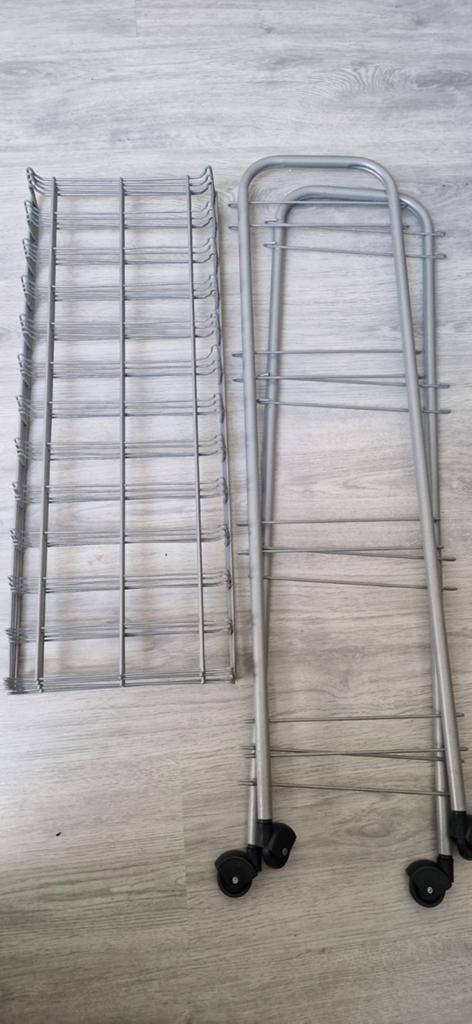 Verrijdbaar metalen rek 63x84x25 cm, Ophalen, Gebruikt