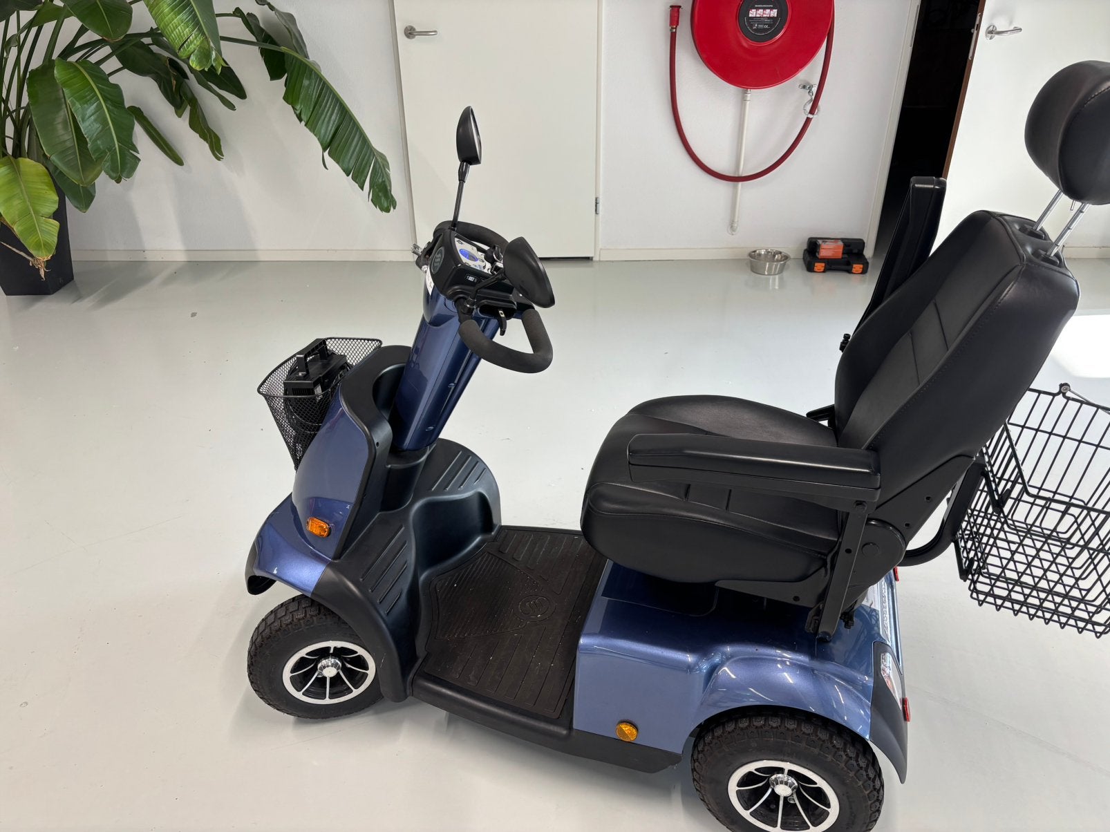 Te koop Afikin C4, Ophalen, Zo goed als nieuw, 46 km of meer, 16 km/u of meer