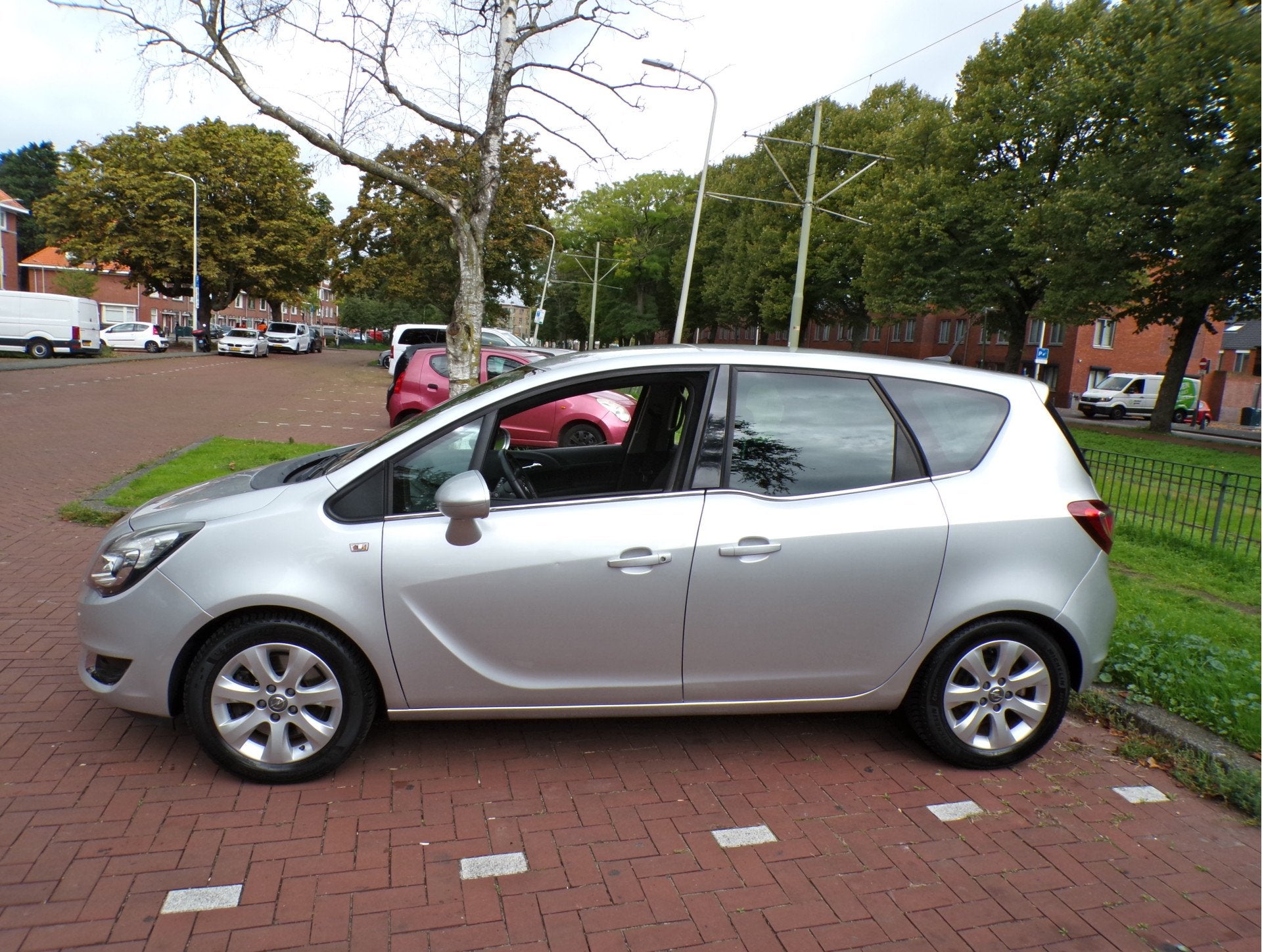 Opel Meriva 1.4 Turbo Cosmo VAN A TOT Z DEALER ONDERHOUDEN.., Auto's, Voorwielaandrijving, Dealer onderhouden, Gebruikt, 4 cilinders