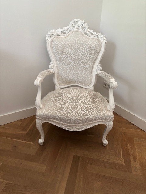 Louis XVI stoel, Ophalen
