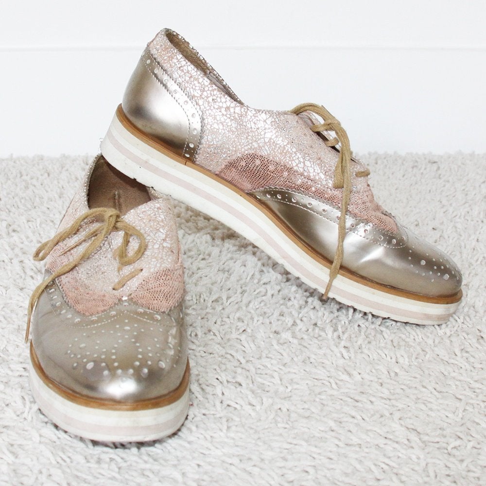 Mooie Leren Pertini Schoenen s22 (Maat 37½) € 60,-, Pertini, Overige kleuren, Overige typen, Ophalen of Verzenden
