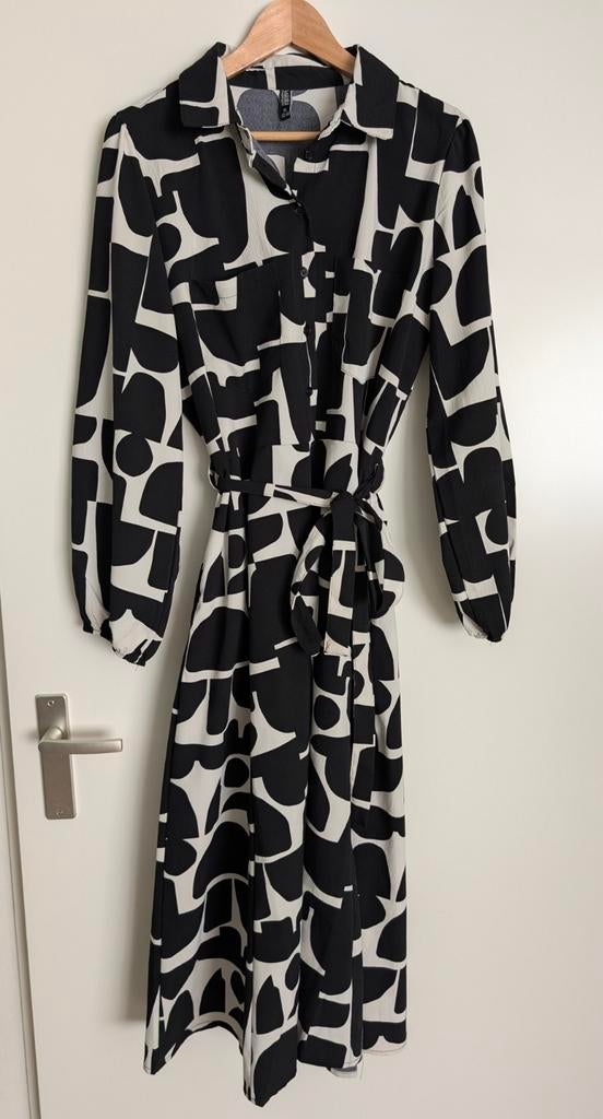 Zwart/witte lange jurk Wibra maat 42/44, Kleding | Dames, Jurken, Zwart, Maat 42/44 (L), Ophalen of Verzenden, Zo goed als nieuw
