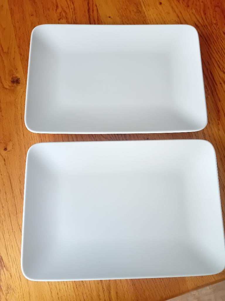 2 serveerschalen / bord / borden IKEA z.g.a.n. / schaal, Ophalen of Verzenden, Zo goed als nieuw, Bord(en), Overige stijlen