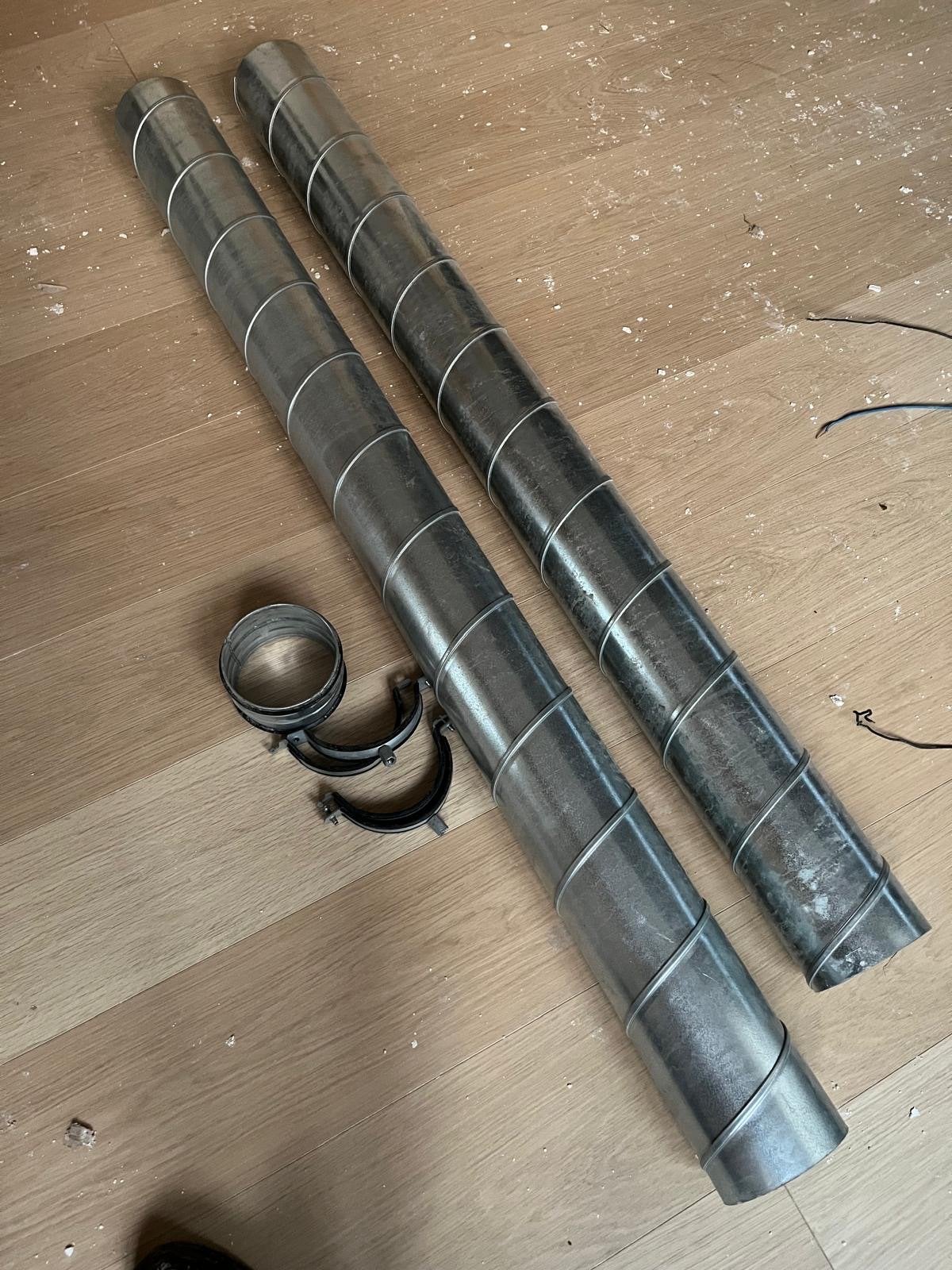 Spiraalpijp 150 mm met muurbeugels en verbindingsstuk, Ophalen, Gebruikt, Afzuiger