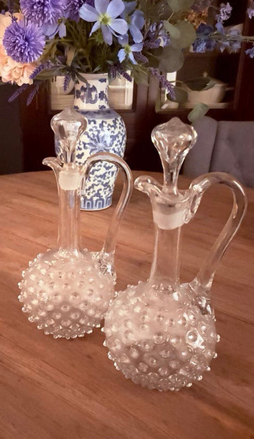 19e-eeuwse pindsvin Karaffen ( hobnail)met Originele Stoppen, Ophalen