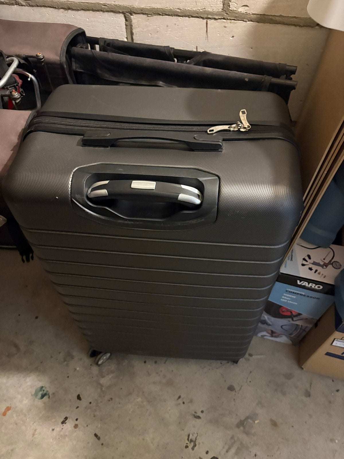 grijze kofferset met wieltjes en uitschuifbare handgreep, Ophalen, Gebruikt, Hard kunststof, 70 cm of meer