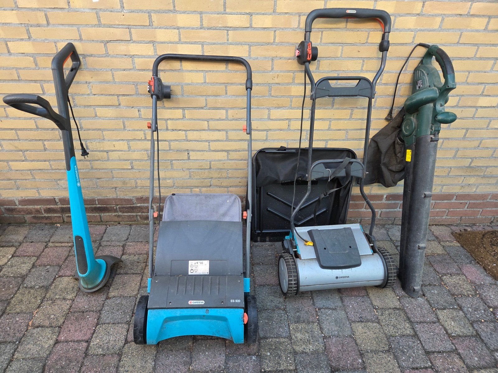 Gardena tuin set. Gazon. Gras, Ophalen, Gebruikt, Elektrische grasmaaier, Opvangzak