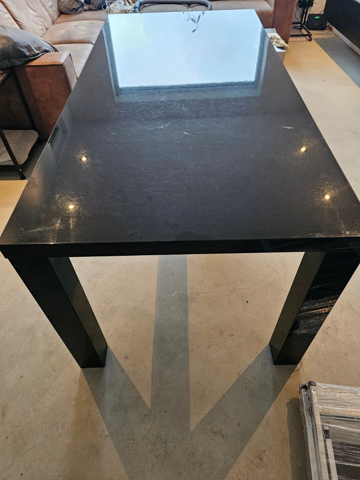 GRATIS eettafel 220 x 90 moet nu weg!, Huis en Inrichting, Tafels | Eettafels, Ophalen, Gebruikt, 200 cm of meer, 50 tot 100 cm