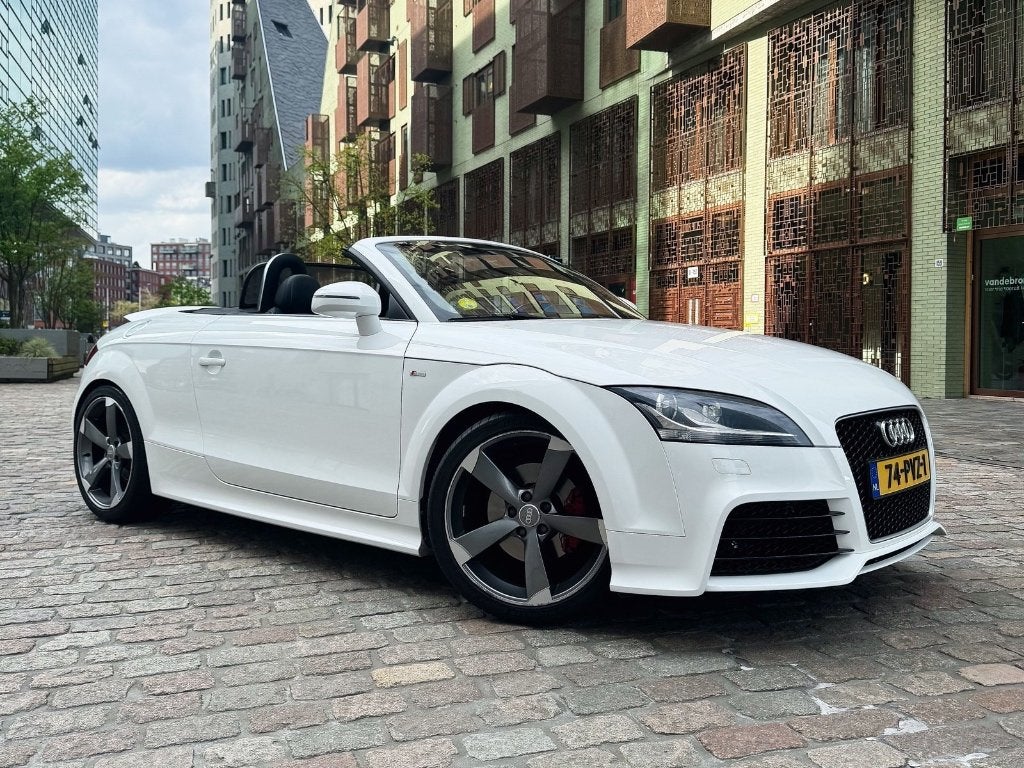 Audi TT 2.0 Roadster Origineel RS Aerokit Carplay 106.000KM, Auto's, TT, Xenon verlichting, Zwart, 4 cilinders