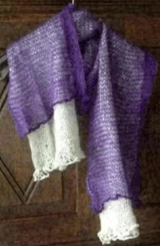 Paarse damessjaal, sjaal, shawl, das; CARO, C.A.R.O., Ophalen of Verzenden, Zo goed als nieuw, Maat 38/40 (M), Sjaal