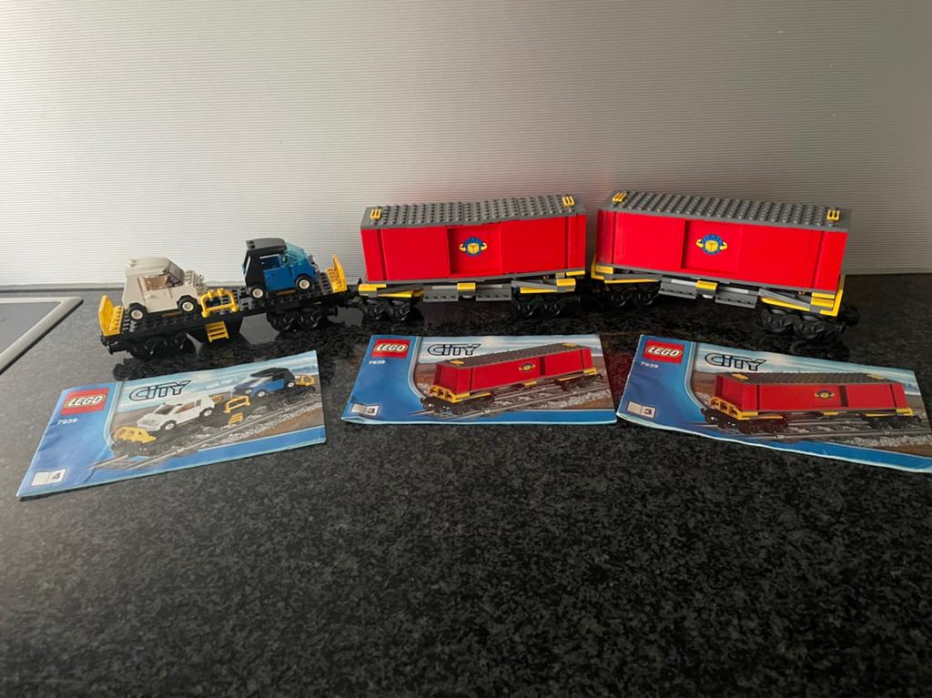 Lego treinwagons uit de 7939 set, Kinderen en Baby's, Speelgoed | Duplo en Lego, Ophalen of Verzenden, Zo goed als nieuw