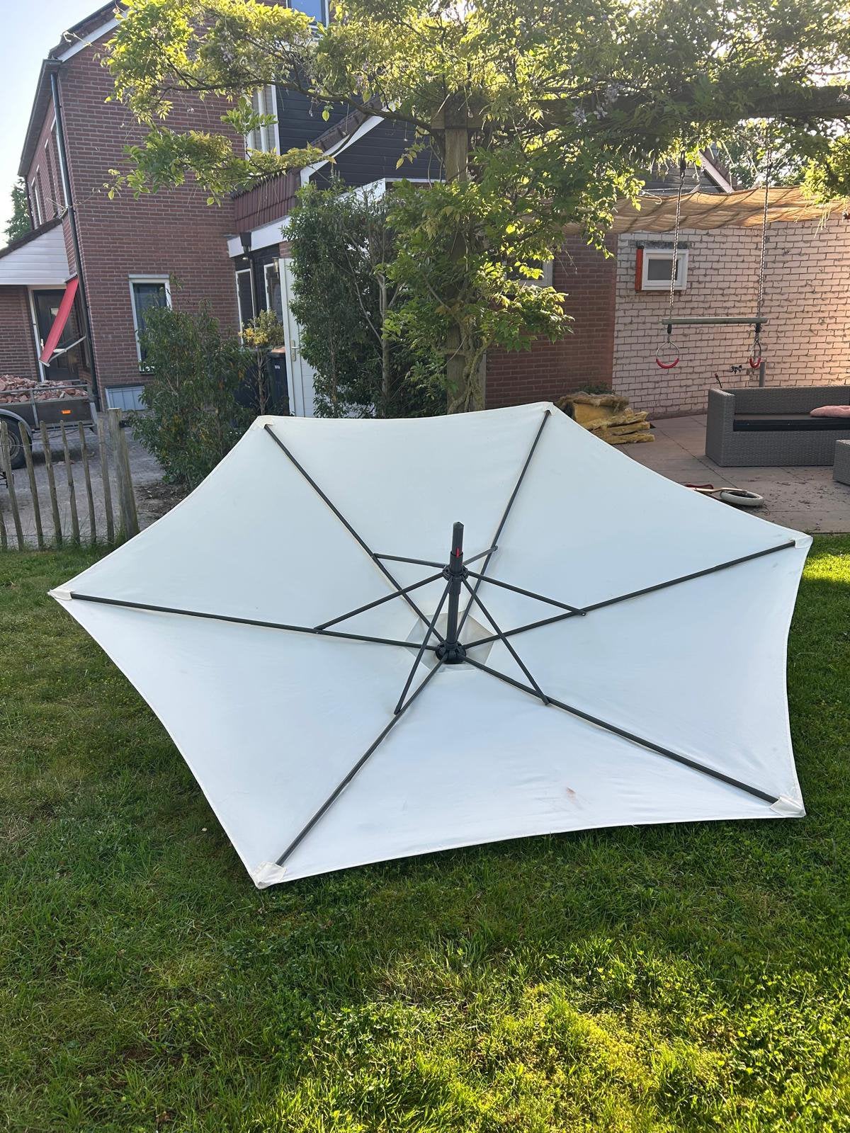 Muur / zweef parasol, Tuin en Terras, Parasols, Ophalen, Muurparasol, 2 tot 3 meter, Verstelbaar