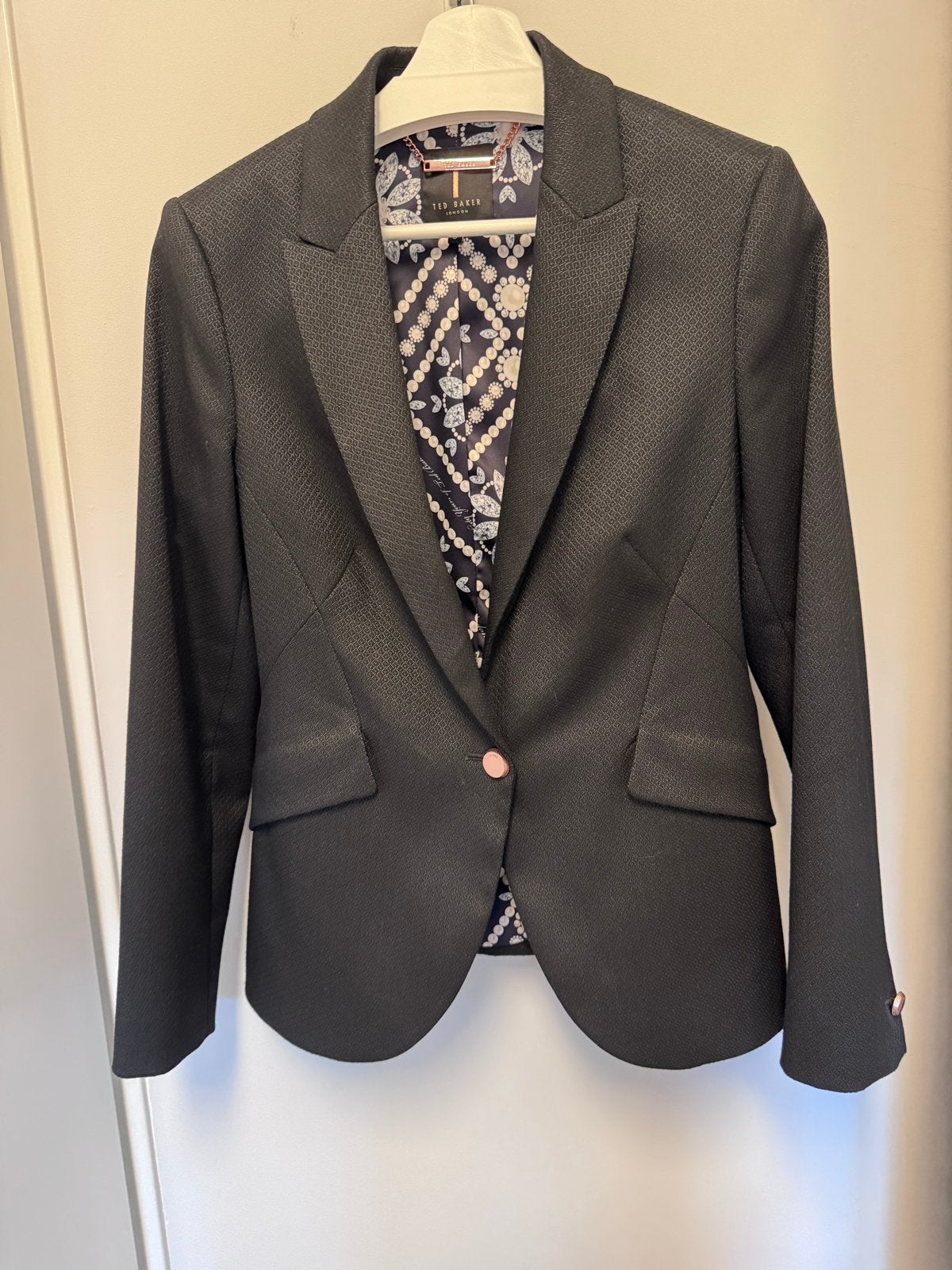 Ted Baker Zwart Jasje Maat 38/40 (M) Zo goed als nieuw, Maat 38/40 (M), Zwart, Ophalen of Verzenden, Zo goed als nieuw