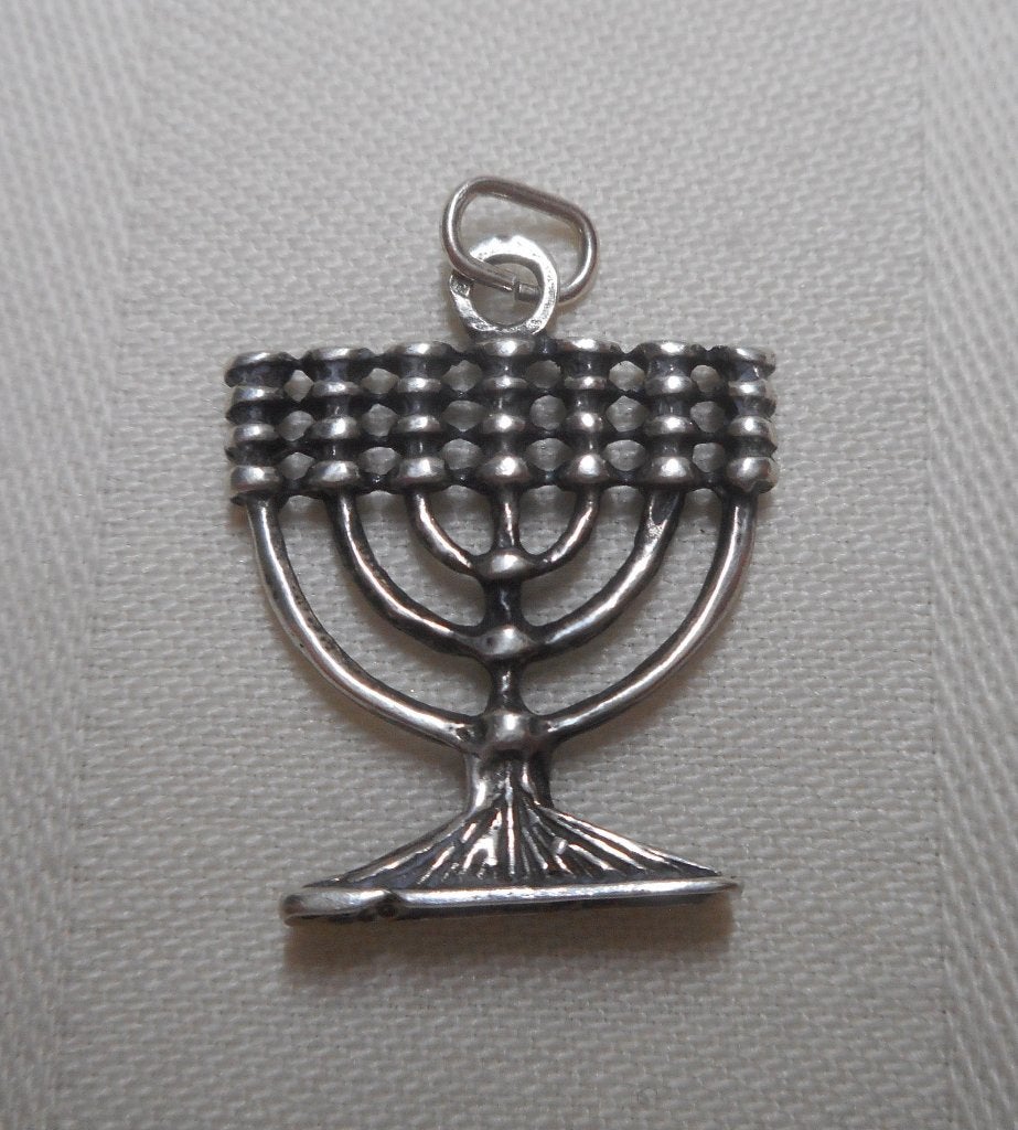 Zilveren hanger menora Joodse kandelaar nr.430, Verzenden, Zo goed als nieuw, Zilver, Zilver