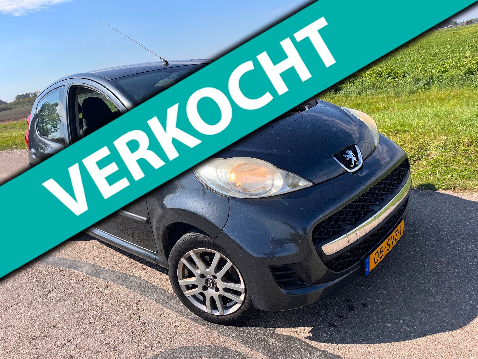 Peugeot 107 1.0-12V XS / 5 drs airco 2011, Voorwielaandrijving, Euro 5, Gebruikt, 4 stoelen