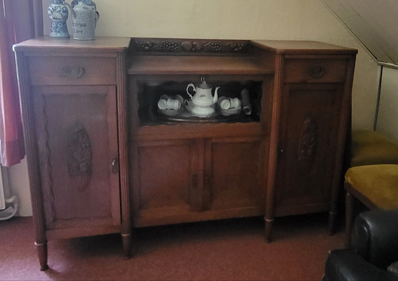 Mooie oude klassiek dtessoir kast uit 1918 van Kloet, Ophalen, Gebruikt, 25 tot 50 cm