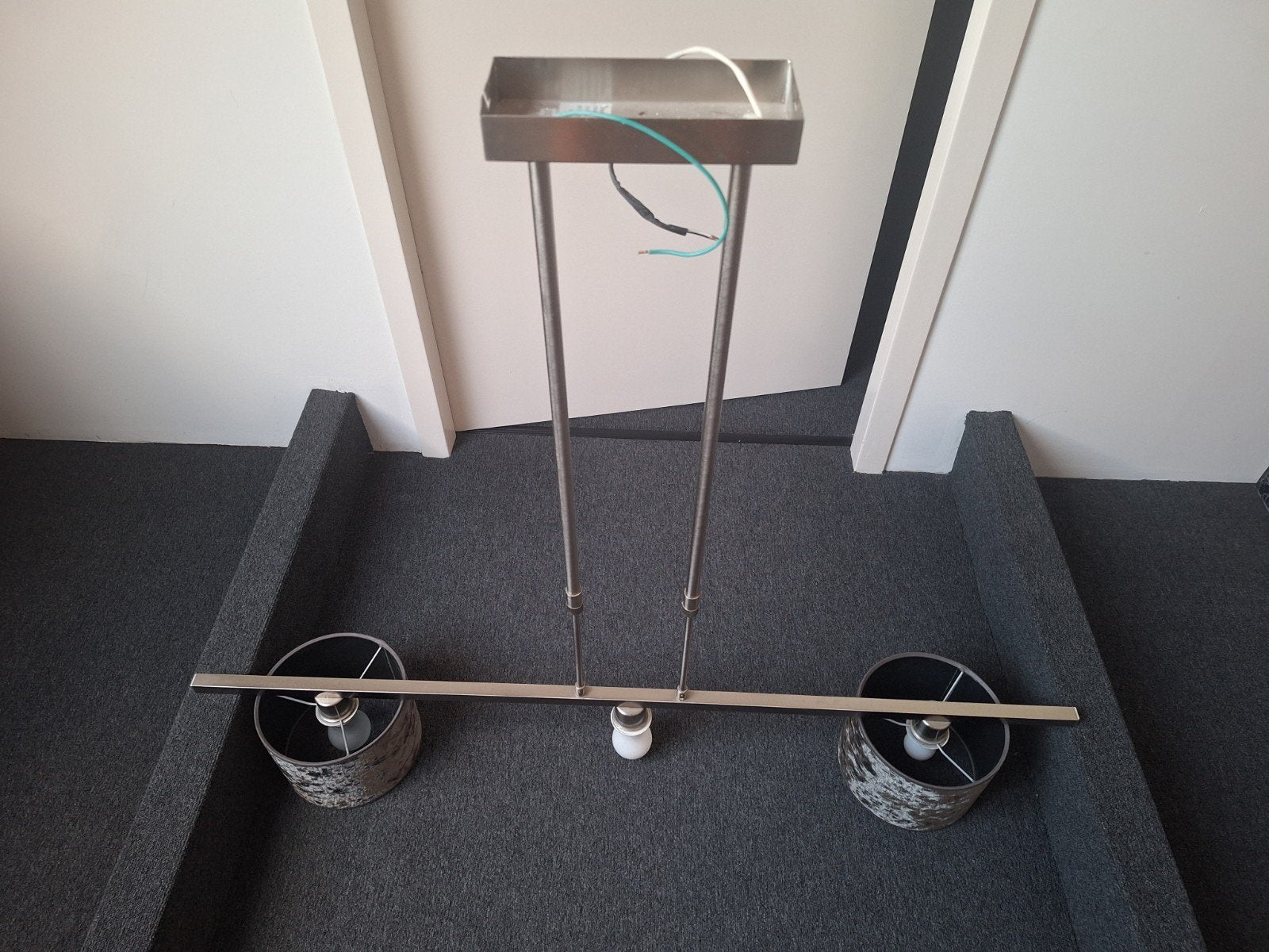Moderne hanglamp met 3 lichtpunten en stoffen kappen, Ophalen, Gebruikt, Metaal, E27 (groot)