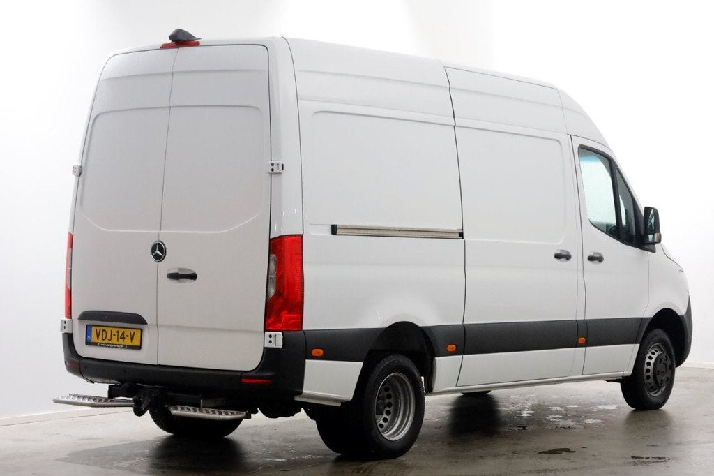 Mercedes-Benz Sprinter 516 CDI 163pk E6 L2H2 Airco/Inrichtin, Auto's, Bestelauto's, Achterwielaandrijving, Gebruikt, Euro 6, 4 cilinders