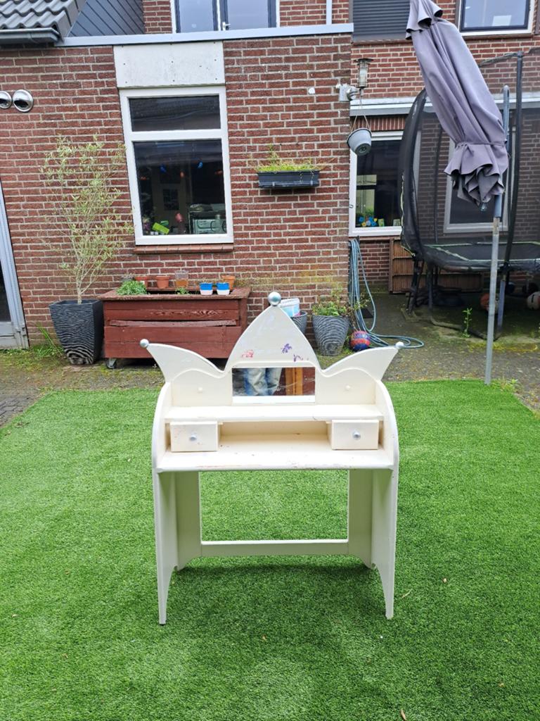 Make-up kastje / kaptafel met nagellaksporen, Ophalen