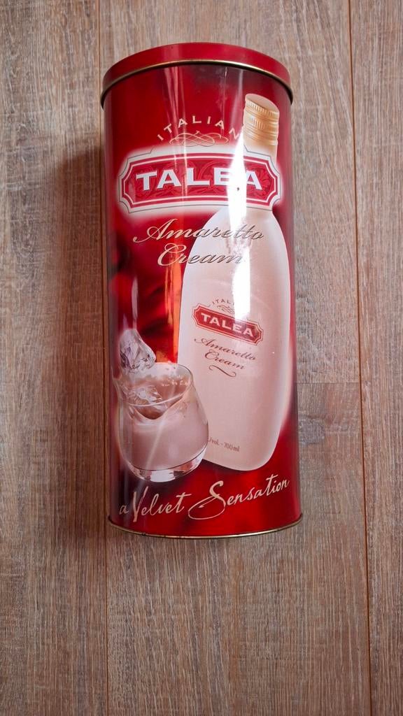 Mooi voorraadblik Talea Amaretto Cream - Rood, Huis en Inrichting, Keuken | Keukenbenodigdheden, Gebruikt, Ophalen of Verzenden