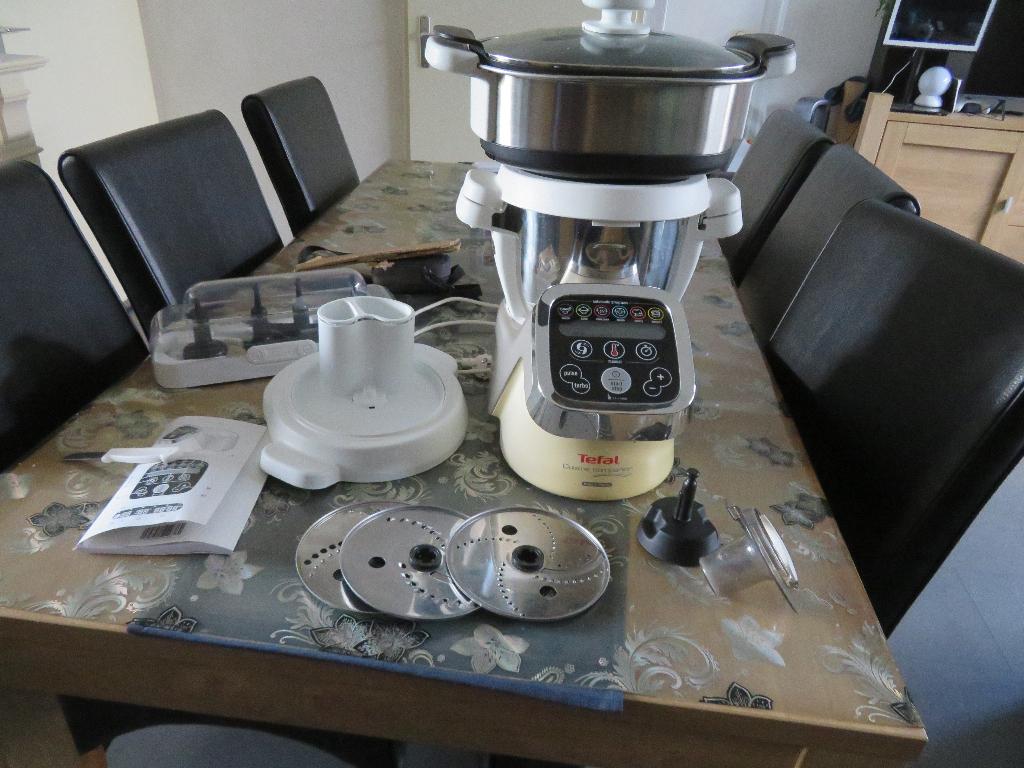 keukenmachine Tefal Cuisine, 4 liter of meer, Ophalen, 3 snelheden of meer