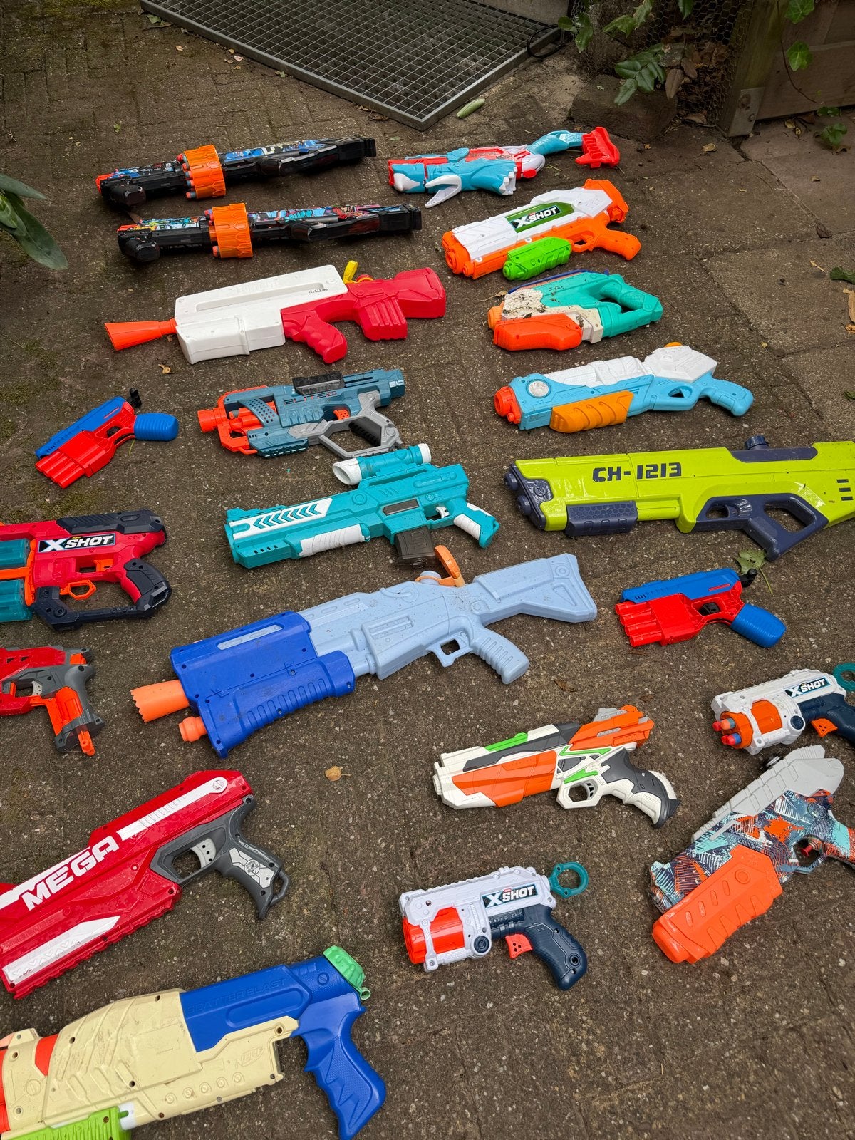 Grote partij Nerf en waterpistolen - In 1x ophalen!, Ophalen, Gebruikt, Jongen of Meisje