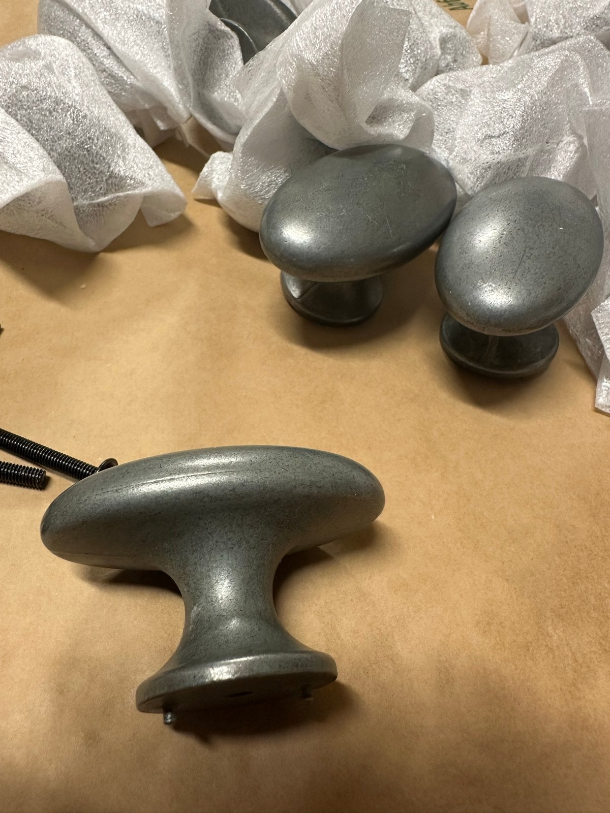 Set van 14 ovale meubelknoppen - Grijs, Ophalen of Verzenden, Zo goed als nieuw, Overige materialen, Klink of Kruk