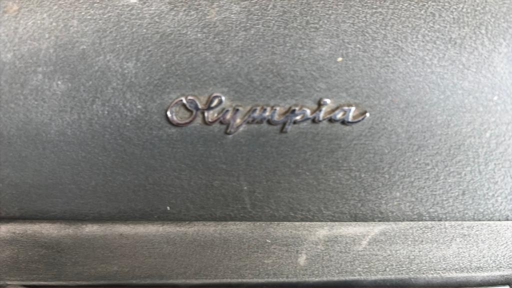 Vintage olympia typemachine, Ophalen of Verzenden, Gebruikt