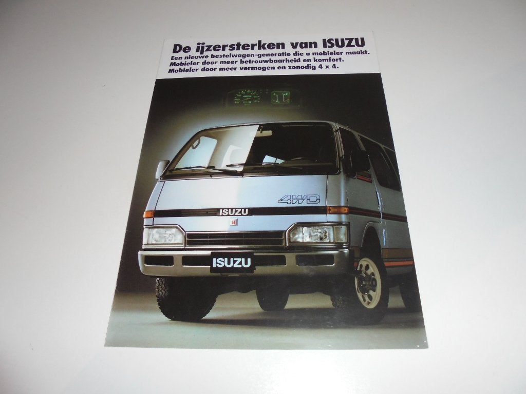 brochure Isuzu bestelwagen en minibus, Ophalen of Verzenden, Nieuw, Overige merken