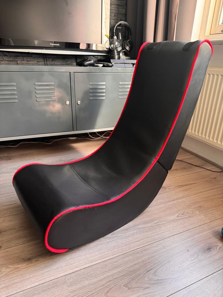 Comfortabele Gamestoel - Zwart/Rood, Ophalen of Verzenden, Zo goed als nieuw, Massagestoel of Kussen