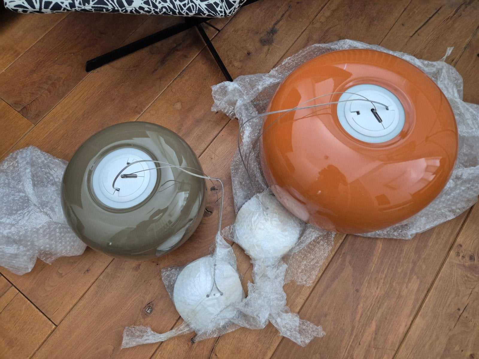 Set van 2 Foscarini Chouchin hanglampen - glas - als nieuw, Huis en Inrichting, Ophalen, Glas