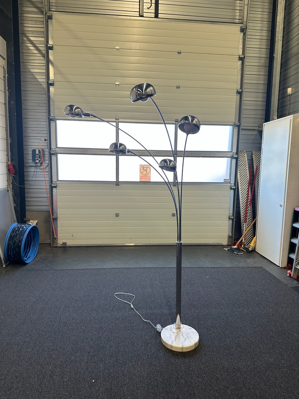 Made Staande Chrome Spiegellamp met Marmeren Voet, Ophalen, Zo goed als nieuw, Metaal, E14 (klein)