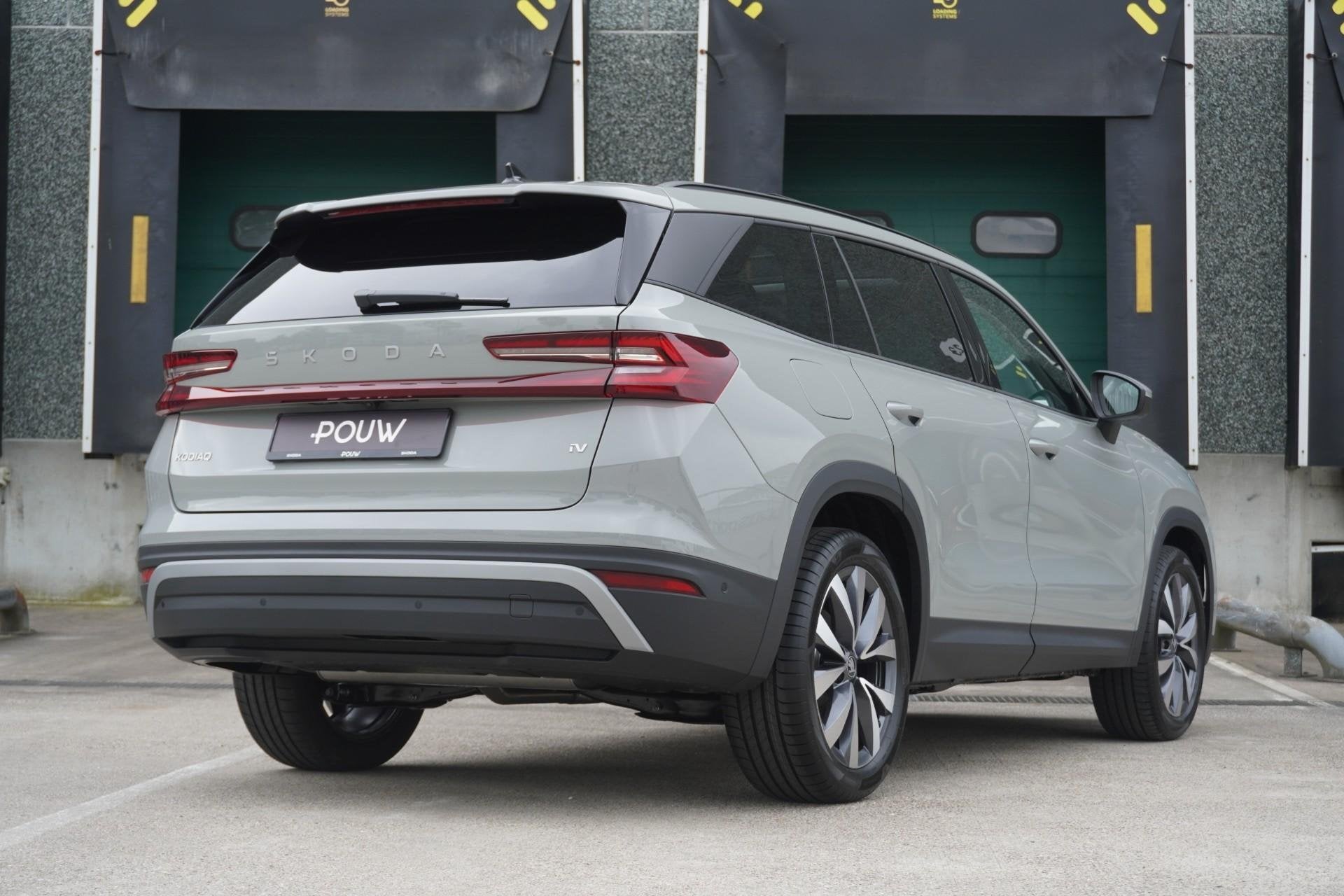 Skoda Kodiaq 1.5 TSI 204pk PHEV Business Edition Plus | 19", Auto's, 12 maanden, 1498 cc, 4 cilinders, Alcantara