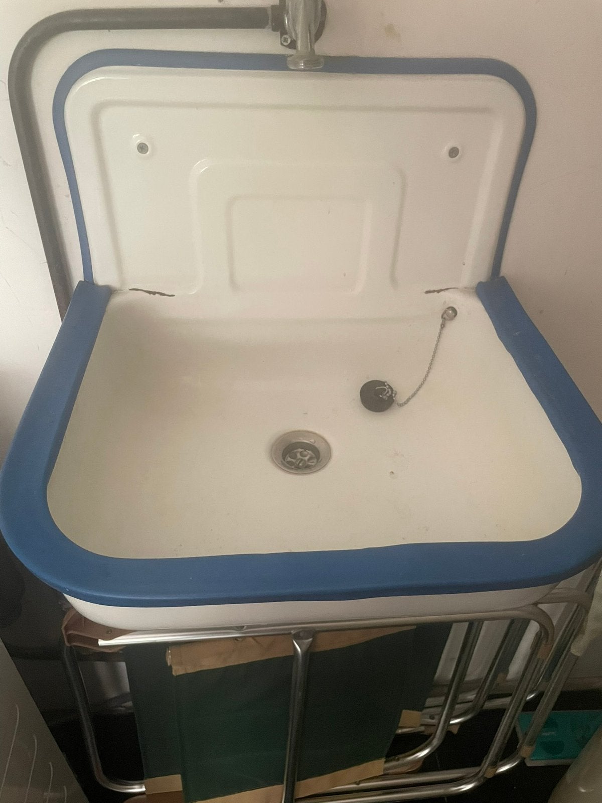 Leuke antieke 50’er jaren emaille wasbak, Ophalen, Gebruikt, Wastafel