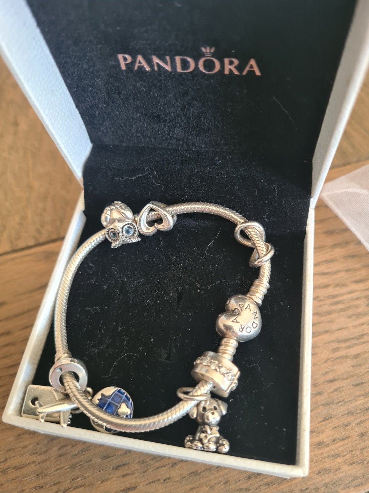 Pandora bedelarmband met diverse bedels, Met bedels of kralen, Ophalen of Verzenden, Zo goed als nieuw, Zilver