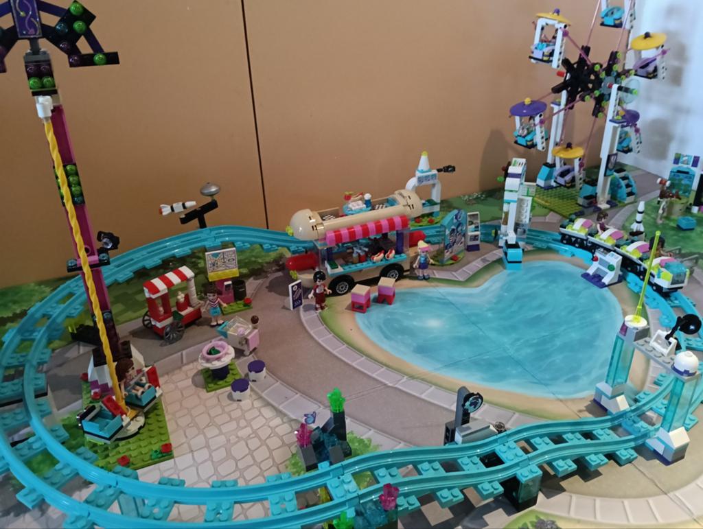 Lego Friends Heartlake Kermis Achtbaan en attracties, Kinderen en Baby's, Speelgoed | Duplo en Lego, Lego, Compleet, Friends, Ophalen of Verzenden