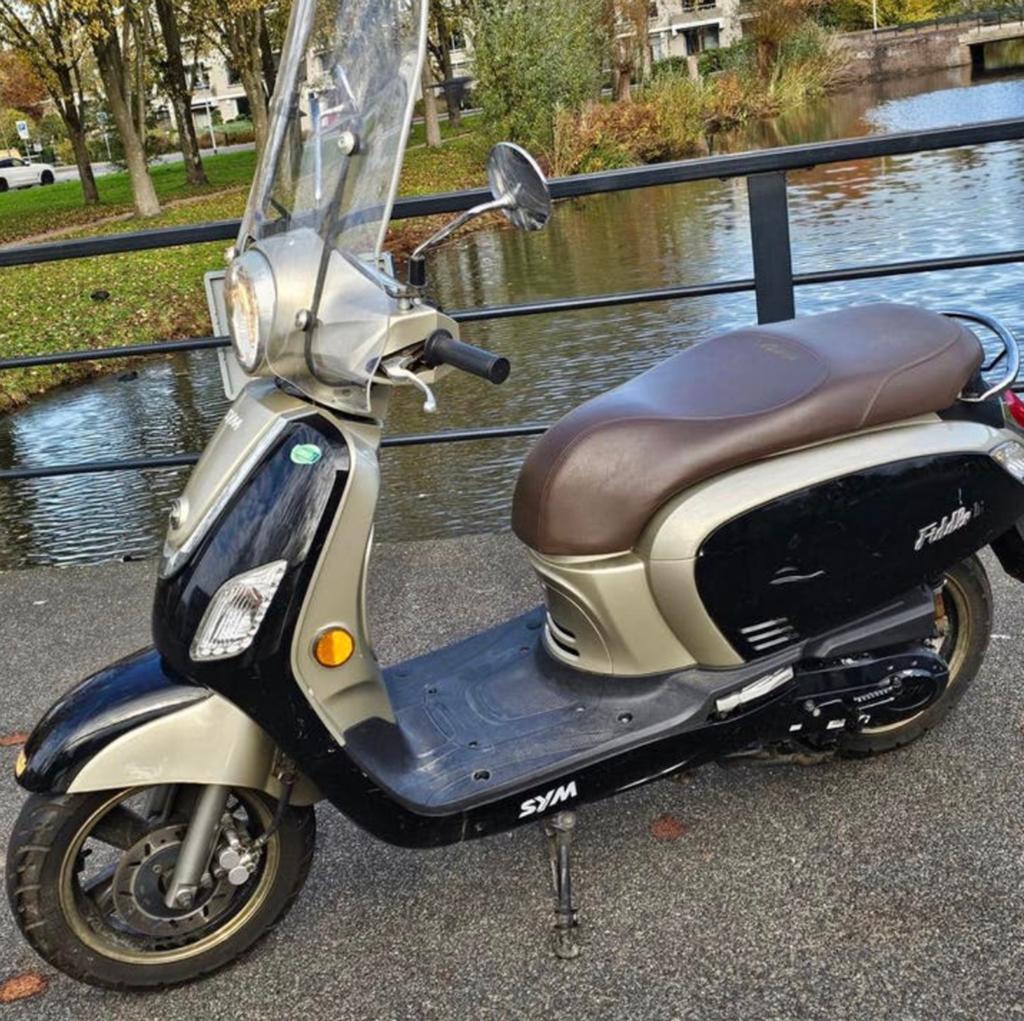 Sym Fiddle III, Ophalen of Verzenden, Zo goed als nieuw, Benzine, Fiddle