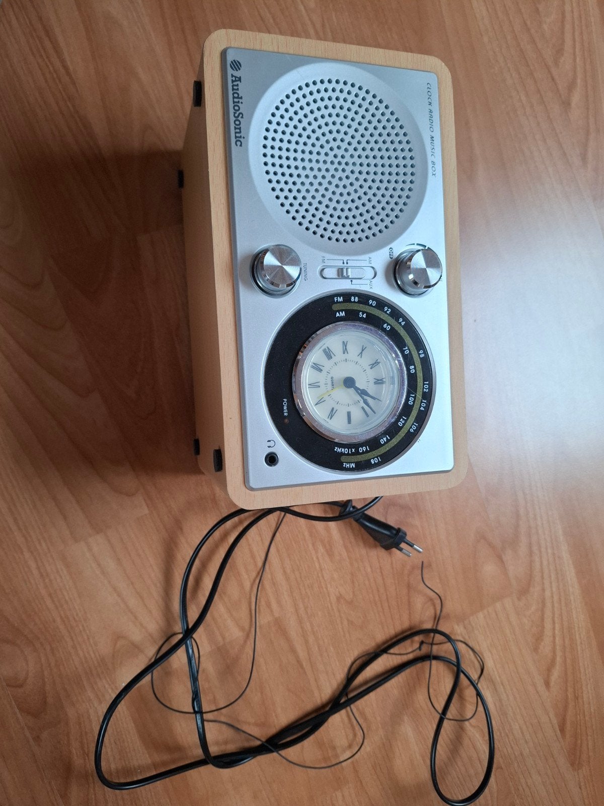 AudioSonic Klok Radio Muziek Box - FM/AM Radio, Ophalen of Verzenden, Gebruikt, Radio