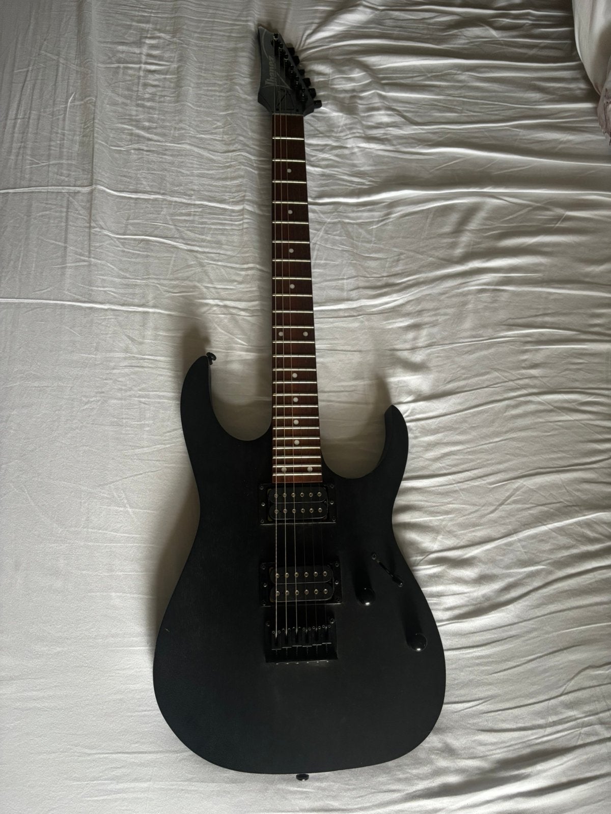Ibanez RGRT421-WK Weathered Black, Ophalen of Verzenden, Zo goed als nieuw, Solid body, Ibanez