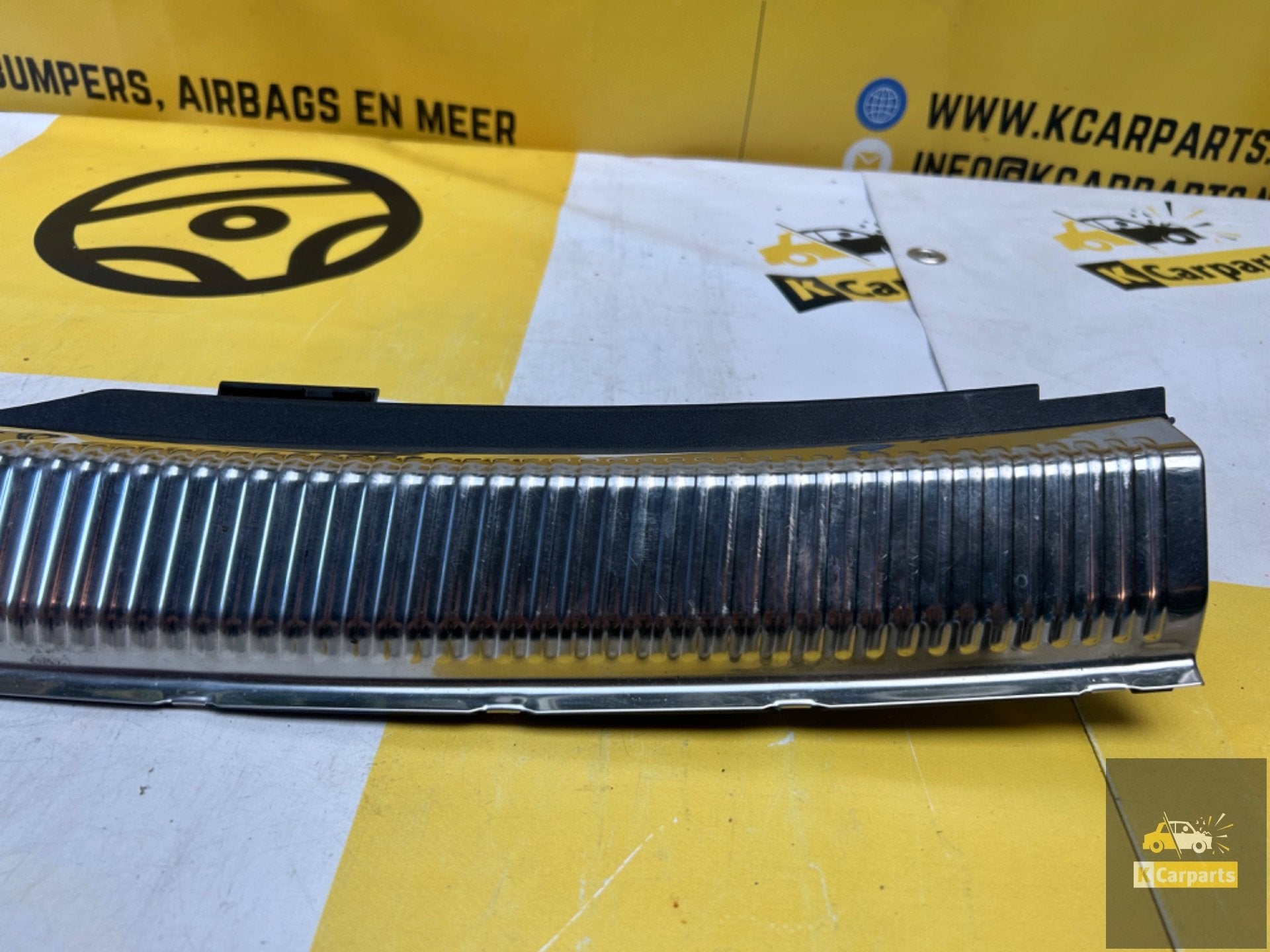 A6 RS6 C7 4G Sierlijst achter chroom INSTAPLIJST 4G9864483, Info@fabrikant.eu, Fabrikantstraat 1
1000 AA  Amsterdam, NL, Achter