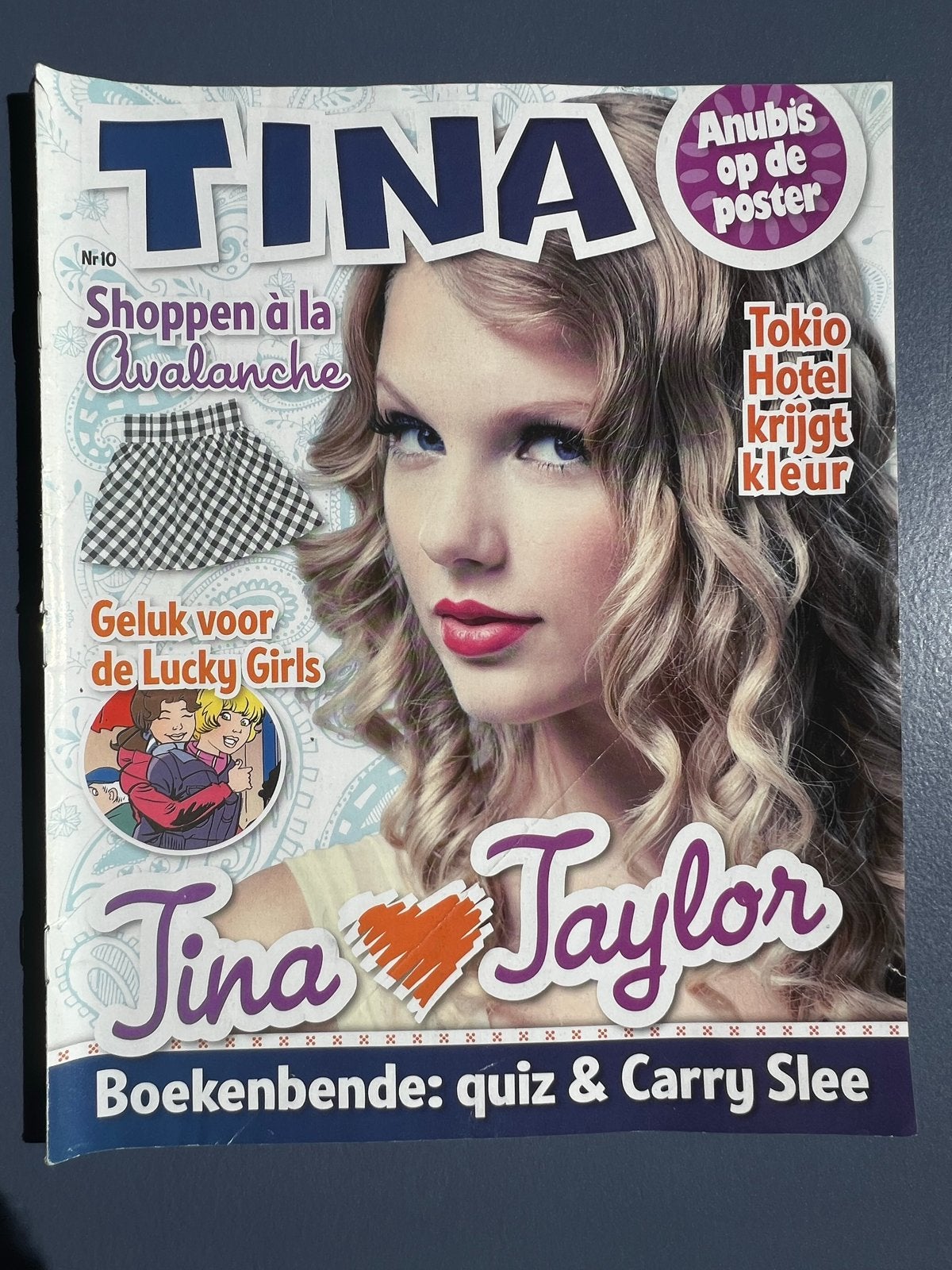 Tina Magazine Nr 10 met Taylor Swift en Tokio Hotel, Ophalen of Verzenden, Gelezen, Damesbladen