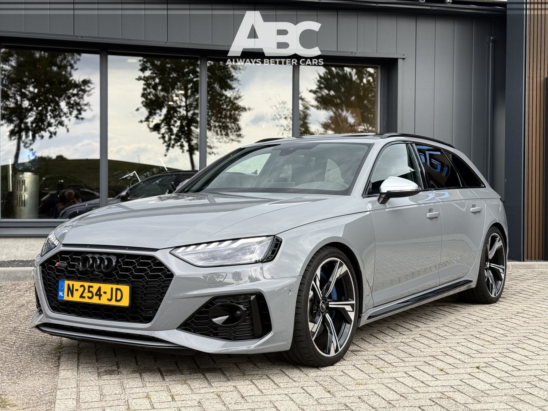 Audi RS4 Avant 2.9 TFSI quattro B&O Massage (bj 2021)