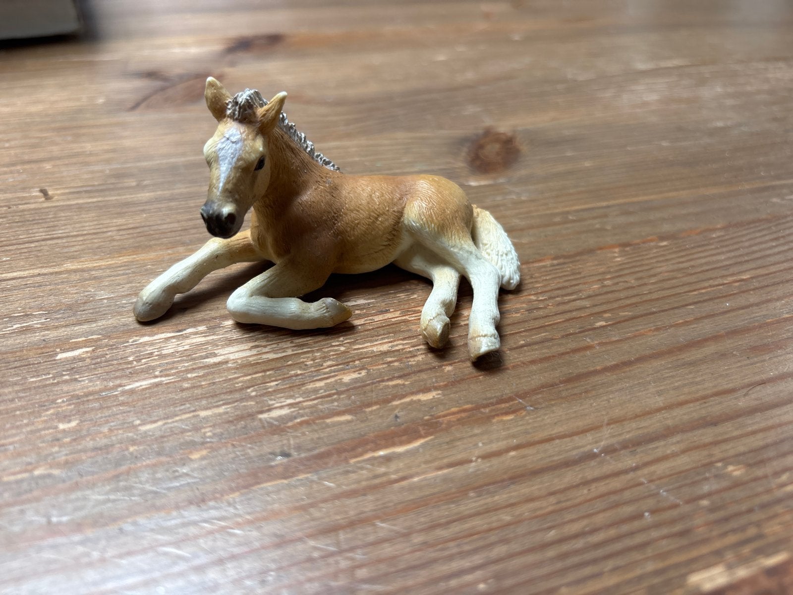 Schleich Veulen Liggend 2004, Verzamelen, Ophalen, Gebruikt