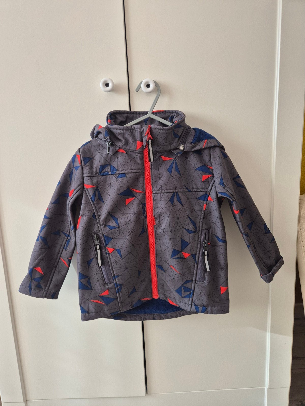Softshell jasje maat 98 voor jongens, Kinderen en Baby's, Ophalen, Zo goed als nieuw, What's Your ID, Jongen