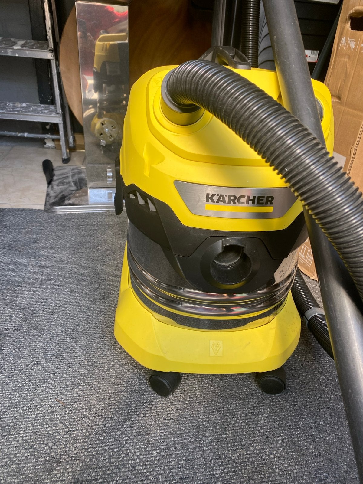 Kärcher WD 4 S Nat- en Droogzuiger - 1000W, 20L, Inclusief accessoires, Gebruikt, Kärcher, Ophalen of Verzenden