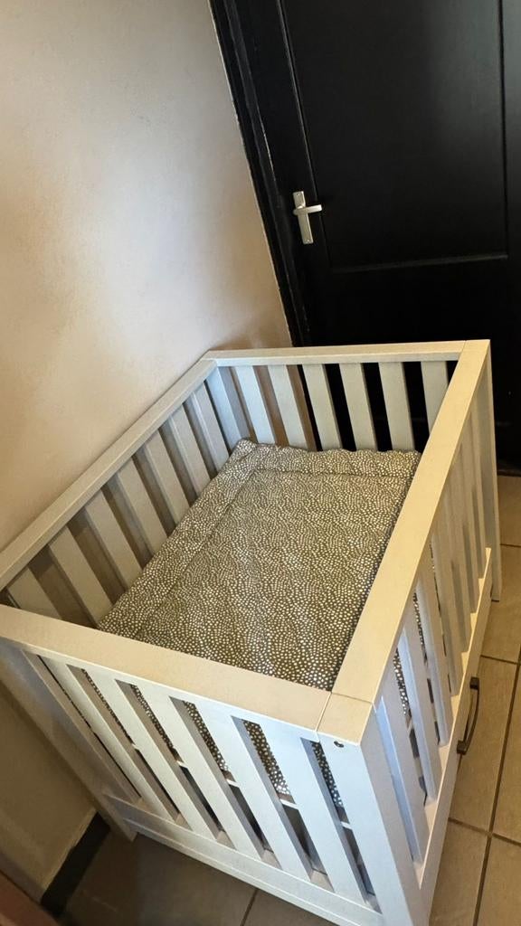 Grijze box in hoogte verstelbaar met lade, Kinderen en Baby's, Boxen, Ophalen, Gebruikt, Rechthoekig, In hoogte verstelbaar